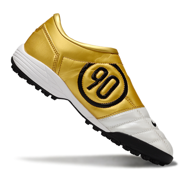 Chuteira Society Nike Total 90 III TF Branca e Dourada