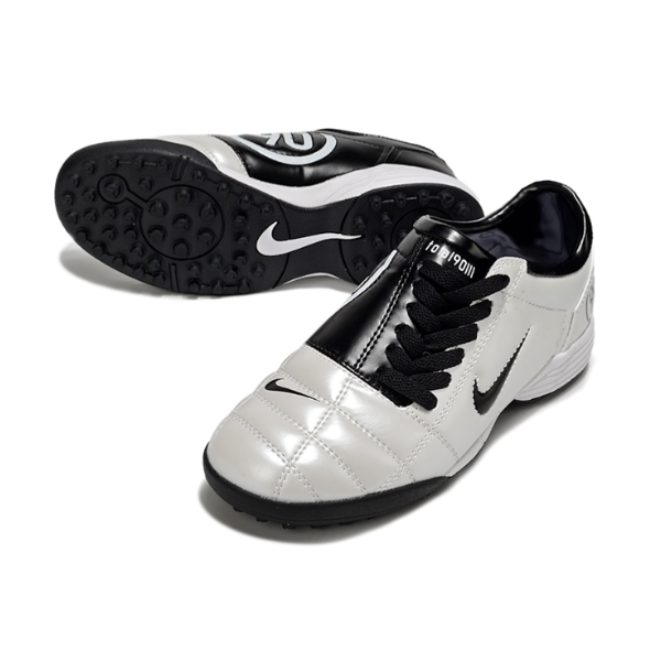 Chuteira Society Nike Total 90 III TF Branca e Preta