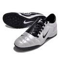 Chuteira Society Nike Total 90 III TF Prata e Preto